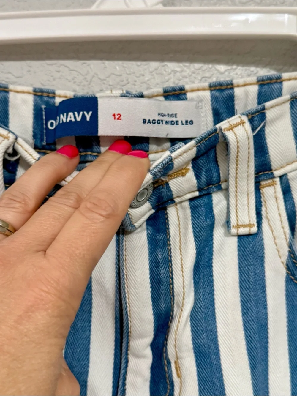 Old Navy Blue and White Vertical Stripe Baggy Wide Leg Jeans